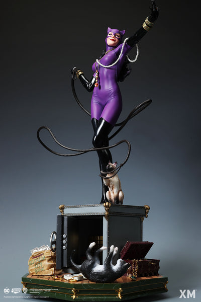 Catwoman 1/4 Scale Statue