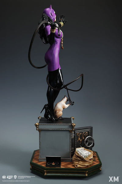 Catwoman 1/4 Scale Statue