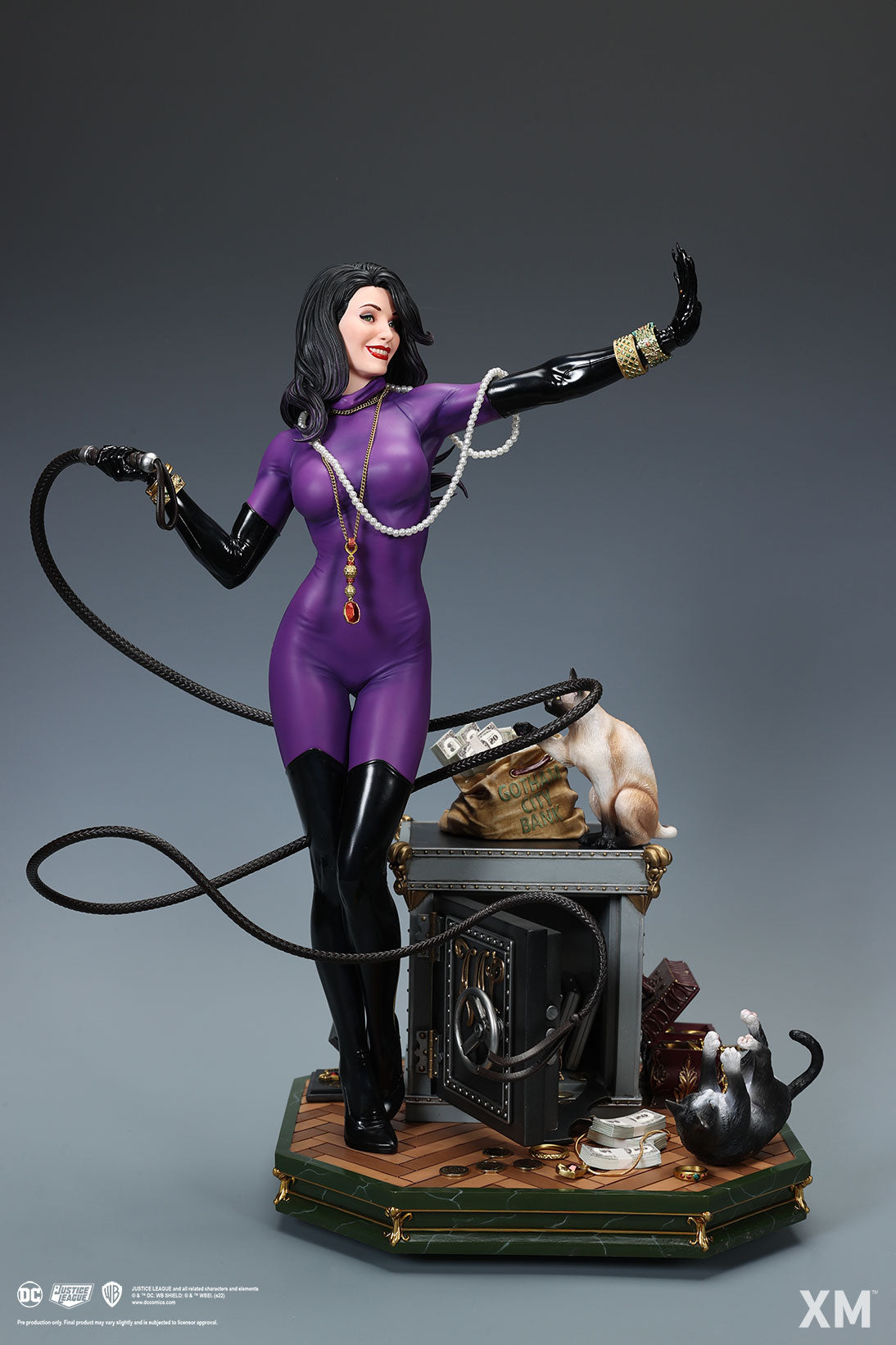 Statuette Sideshow - Batman 1966 - 1/4 Premium Format Catwoman Sideshow Exclusiv - DC COMICS Statuette Sideshow - Batman 1966 - 1/4 Premium Format Catwoman Sideshow Exclusiv - DC COMICS