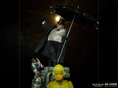 Batman Returns Penguin Deluxe Statue