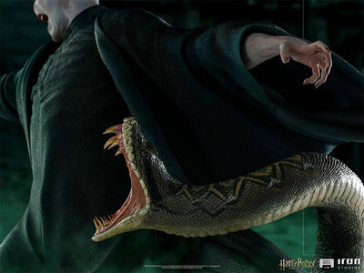 Voldemort and Nagini - Harry Potter - Legacy Replica 1/4