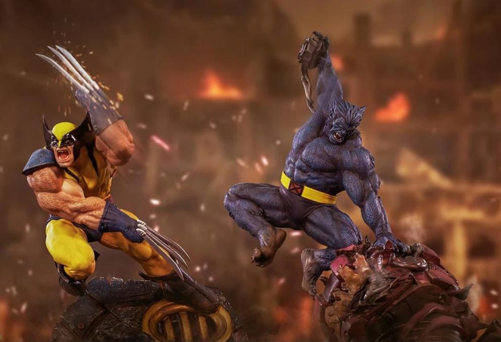 Marvel Comics Wolverine Vs Sentinel Statue