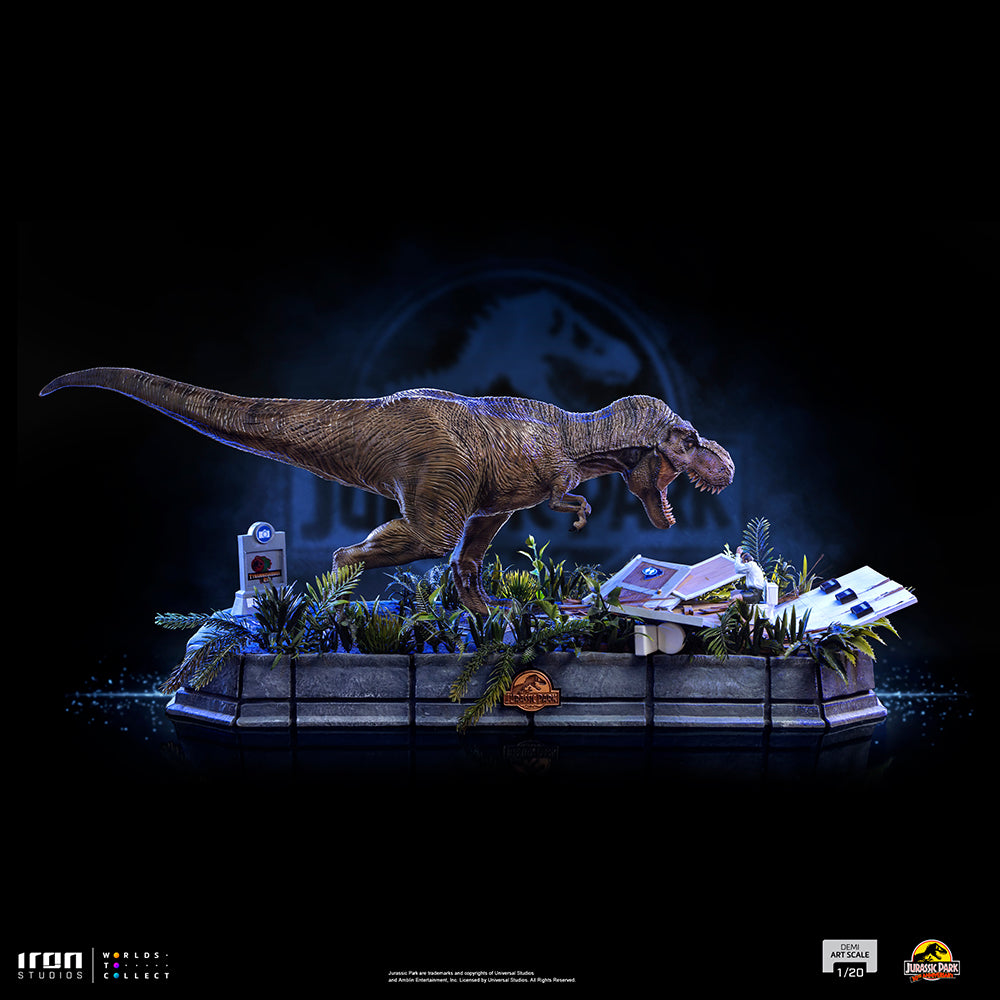 Jurassic Park - T-Rex and Donald Gennaro Demi Scale 1/20