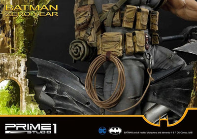 Batman: Zero Year EXCLUSIVE 1/4 Scale Statue