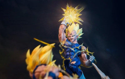 Dragon Ball Z: SS2 Goku Vs Majin Vegeta Statue