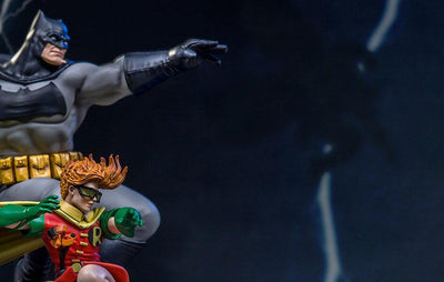 Batman & Robin The Dark Knight Returns Statue