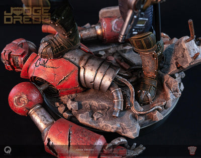 Judge Dredd EXCLUSIVE 1/4 Scale Statue