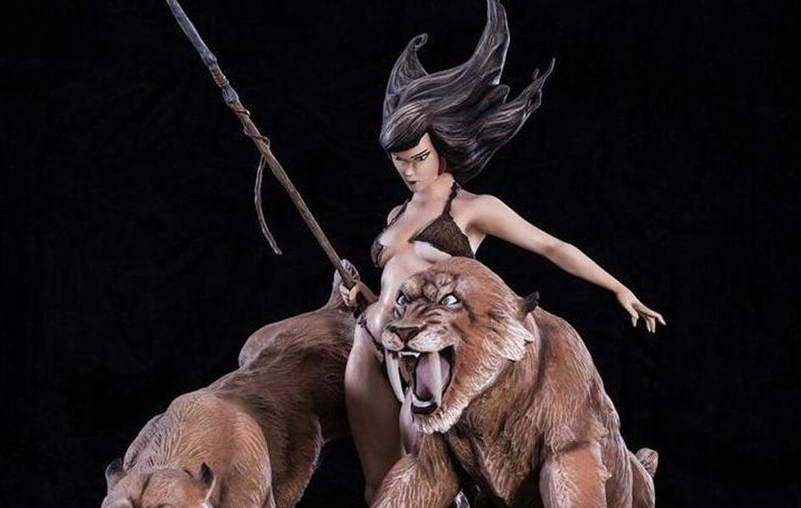 Frazetta HUNTRESS 1/4 Scale Statue by ARH Studios