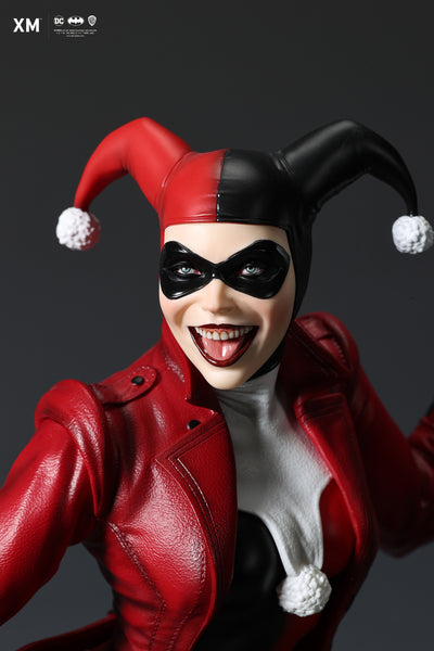 Batman White Knight - Harley Quinn (Regular) 1/4 Scale Statue