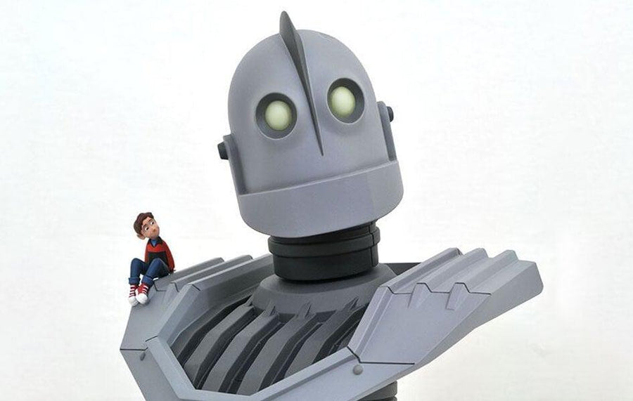 The Iron Giant 10-Inch Bust Figure Diamond