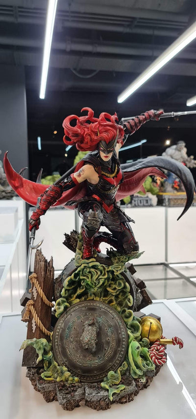 Batwoman (Samurai) 1/4 Scale Statue