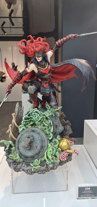 Batwoman (Samurai) 1/4 Scale Statue