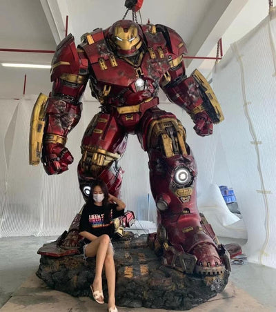 Iron Man Mark 44 (Hulkbuster) Life-Size statue
