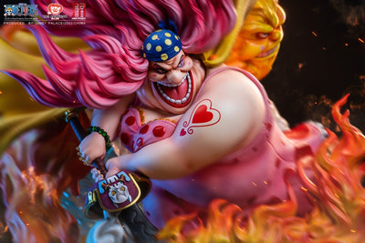 One Piece - Big Mom Statue