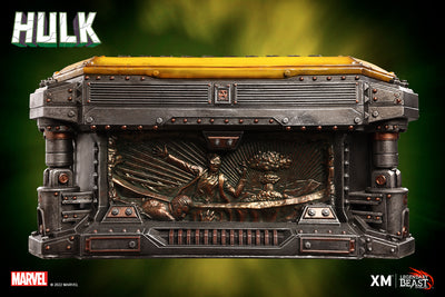 Hulk Retro Prestige Series 1/3 Scale Statue