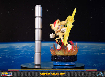 Super Shadow (Standard Edition) Statue