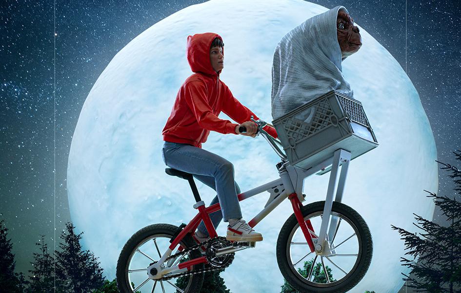 E.T. the Extra-Terrestrial Deluxe Art Scale Statue 1/10 E.T. & Elliot