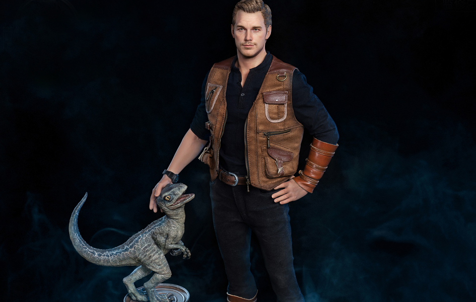 Jurassic World - Figurine de base - Owen et Bébé «Blue» 