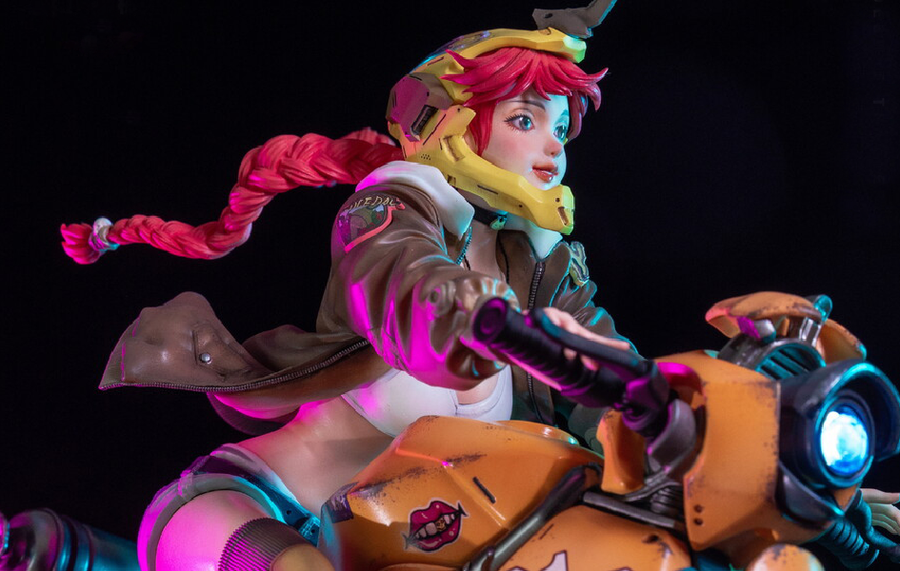 Windy Desert Traveler 1/7 Scale Statue