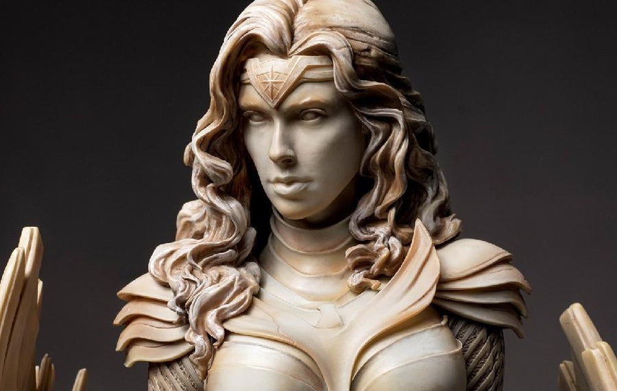 Wonder Woman Museum Line Statue