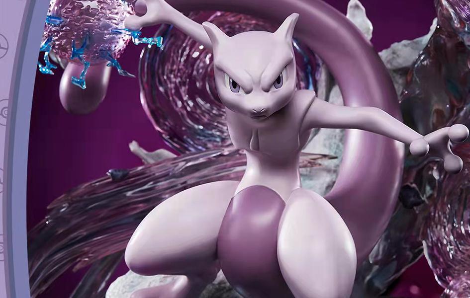 Pokémon Mewtwo Statue