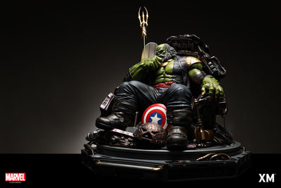 Maestro (Version A) 1/4 Scale Statue