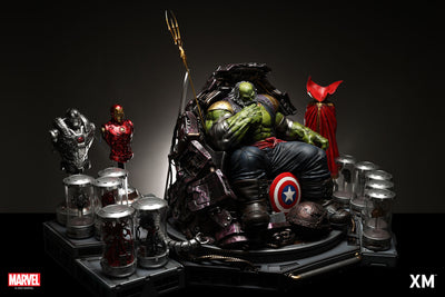 Maestro (Version B) 1/4 Scale Statue