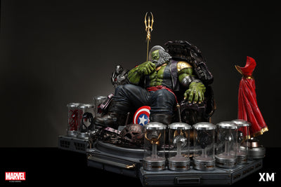 Maestro (Version B) 1/4 Scale Statue