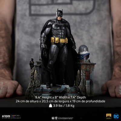 Batman Unleashed Deluxe Art Scale 1/10