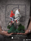 E.T. and Elliot Art Scale 1/10