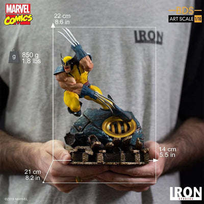 Marvel Comics Wolverine Vs Sentinel Statue