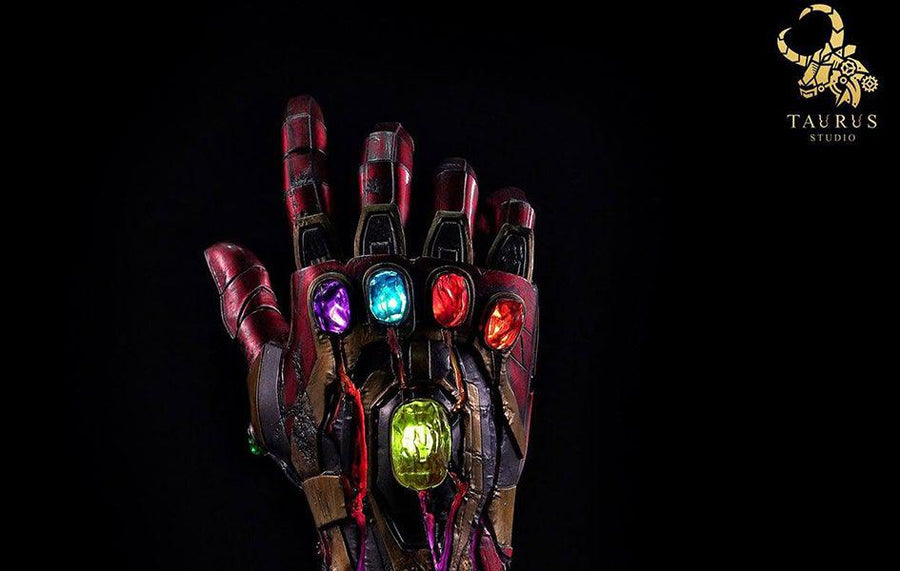 Taurus Studio 1:1 Scale Battle Damage Nano Gauntlet