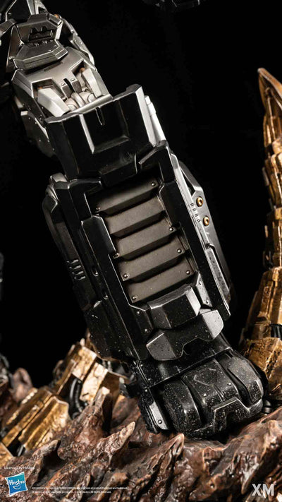 Nemesis Prime 1/10 Scale Premium Statue