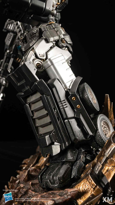 Nemesis Prime 1/10 Scale Premium Statue
