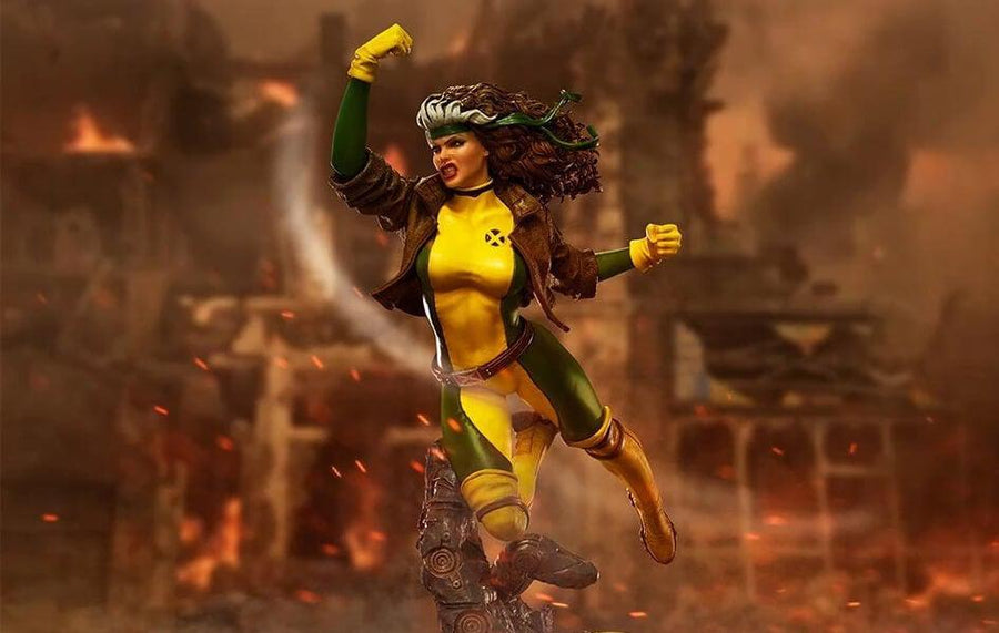 Marvel Comics Rogue Vs Sentinel Statue