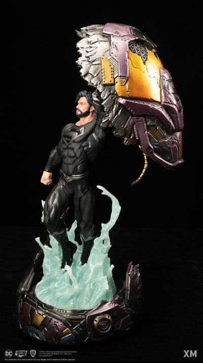 Recovery Suit Superman 1/6 Scale Statue