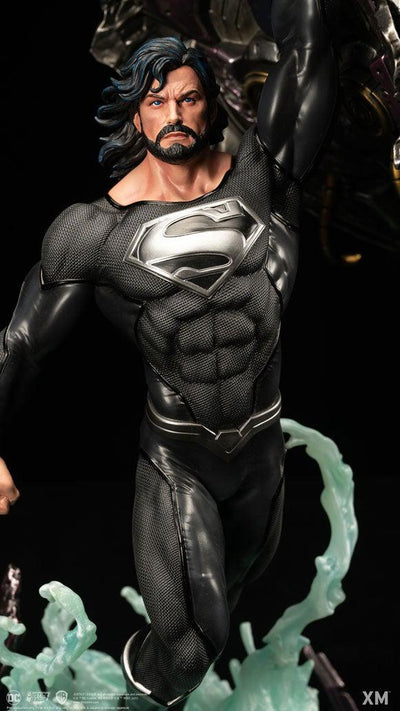 Recovery Suit Superman 1/6 Scale Statue