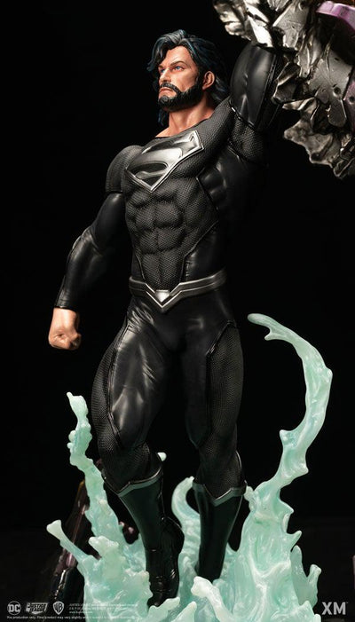 Recovery Suit Superman 1/6 Scale Statue