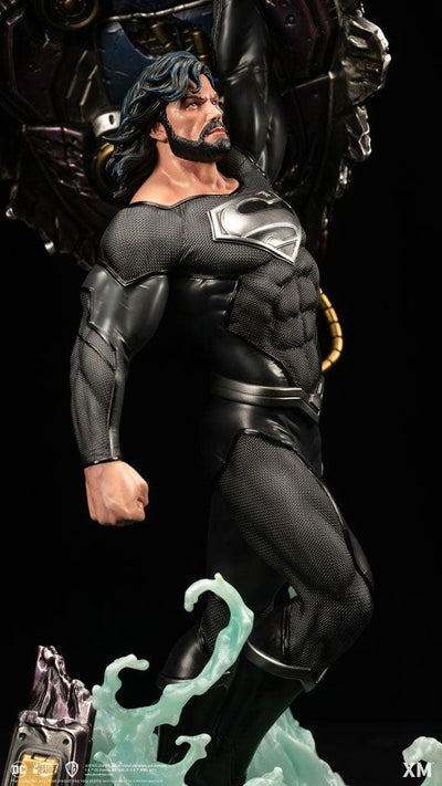 Recovery Suit Superman 1/6 Scale Statue