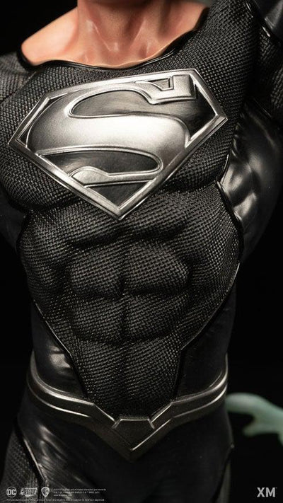 Recovery Suit Superman 1/6 Scale Statue