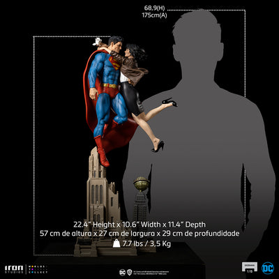 Superman and Lois 1/6 Scale Diorama