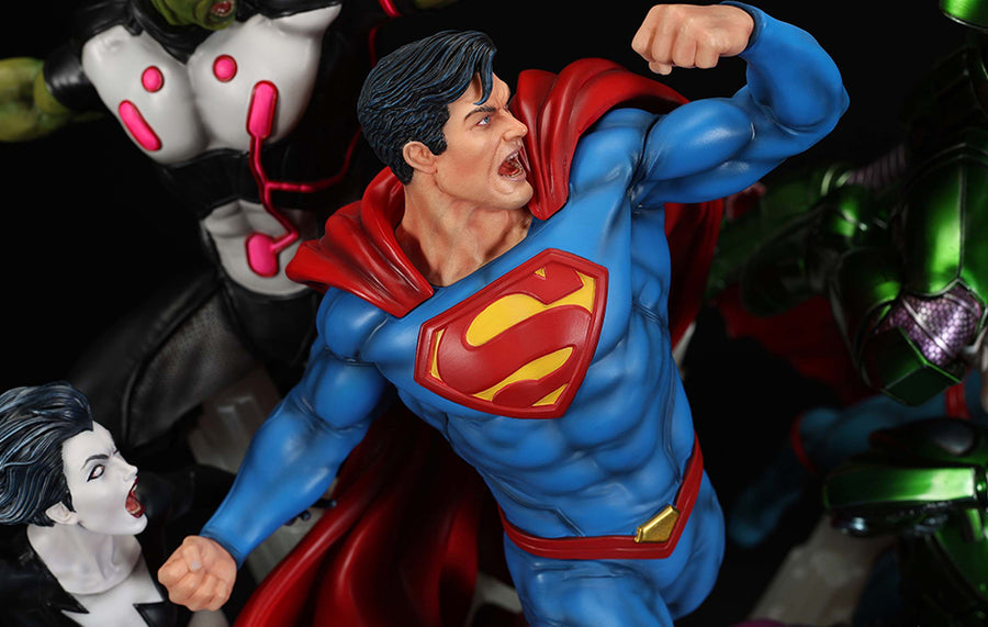 Superman - Justice by David Finch (Color Version) 1/6 Scale Diorama