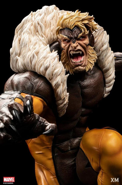 Sabretooth 1/4 Scale Statue