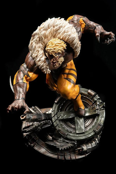 Sabretooth 1/4 Scale Statue
