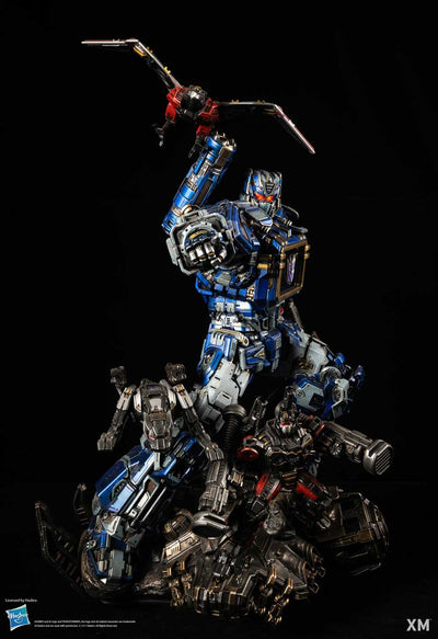 Transformers Soundwave 1/10 Scale Statue
