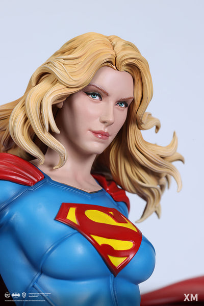 Supergirl 1/6 Scale Statue