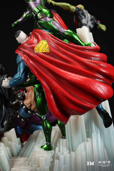 Superman - Justice by David Finch (Color Version) 1/6 Scale Diorama