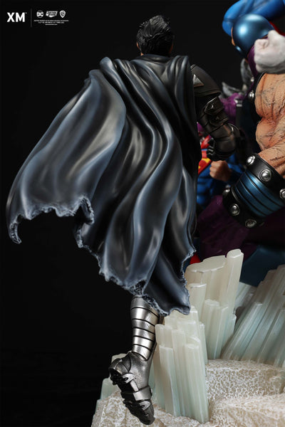 Superman - Justice by David Finch (Color Version) 1/6 Scale Diorama
