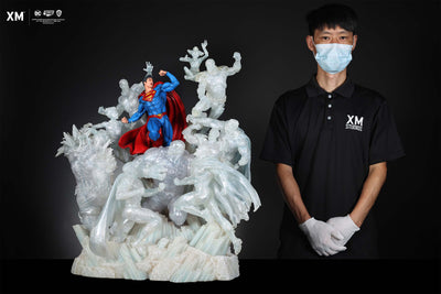 Superman - Justice by David Finch (Ice Version) 1/6 Scale Diorama