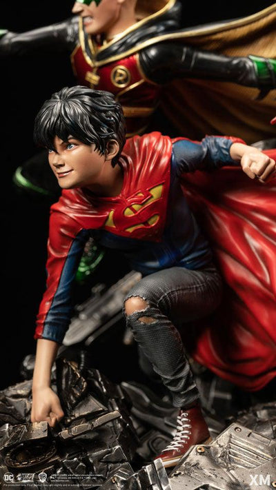 Super Sons Rebirth 1/6 Scale Premium Statue